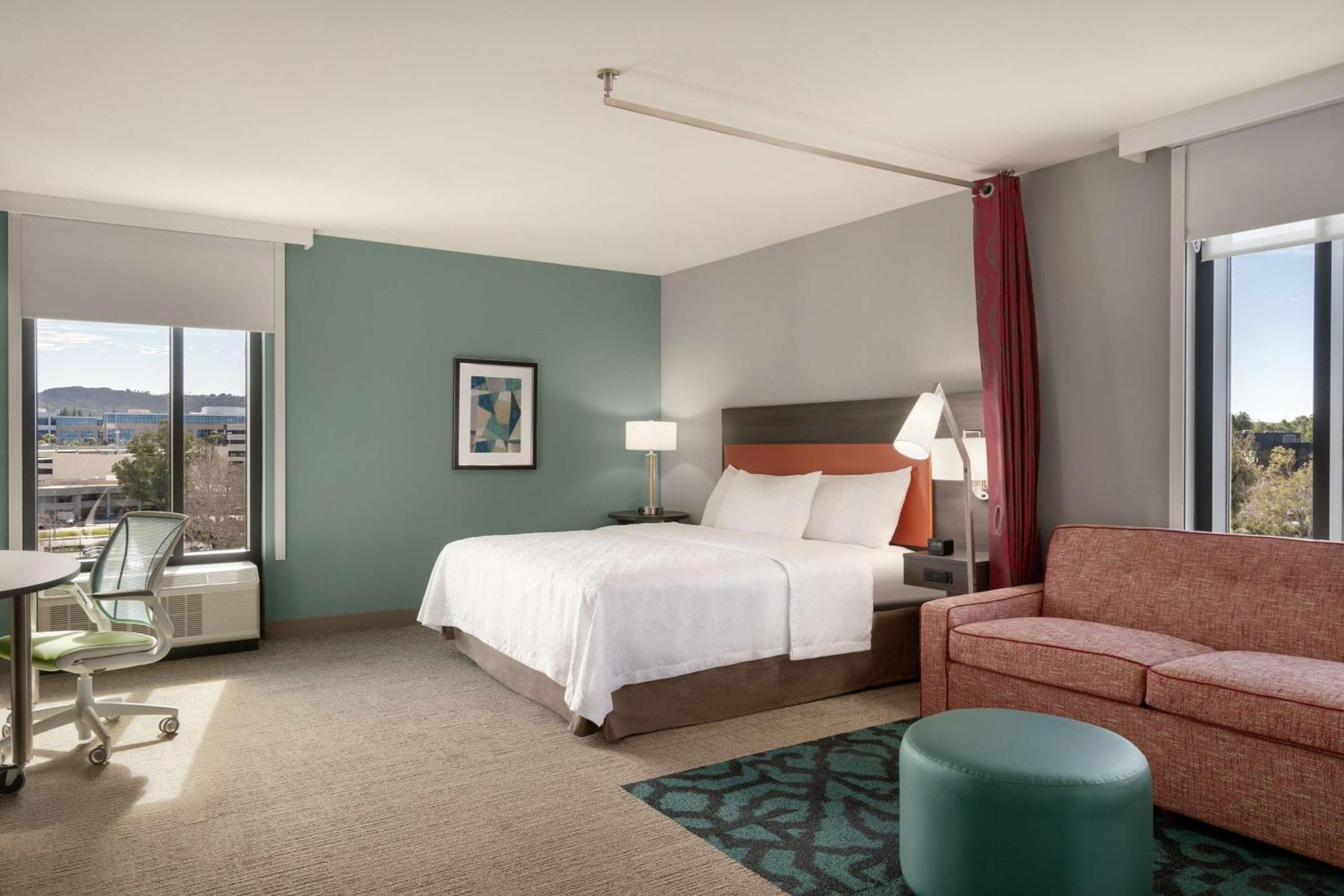 Home2 Suites By Hilton Woodland Hills 로스앤젤레스 외부 사진