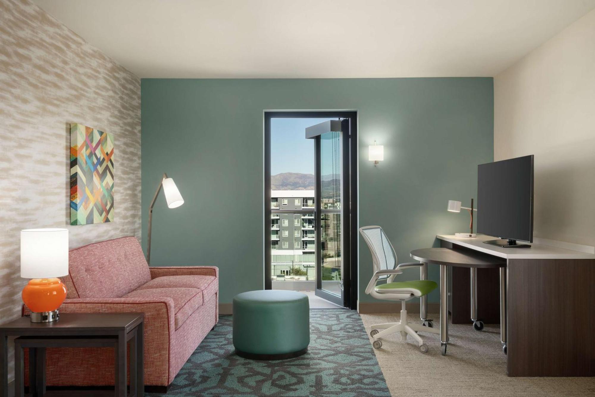 Home2 Suites By Hilton Woodland Hills 로스앤젤레스 외부 사진